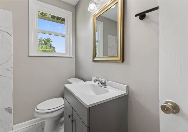 Photo 3 of Single family home for sale at 422 Burch Rd, Clarksville, TN 37042 | MLS# 3231403 | Listing updated on 2026-09-15