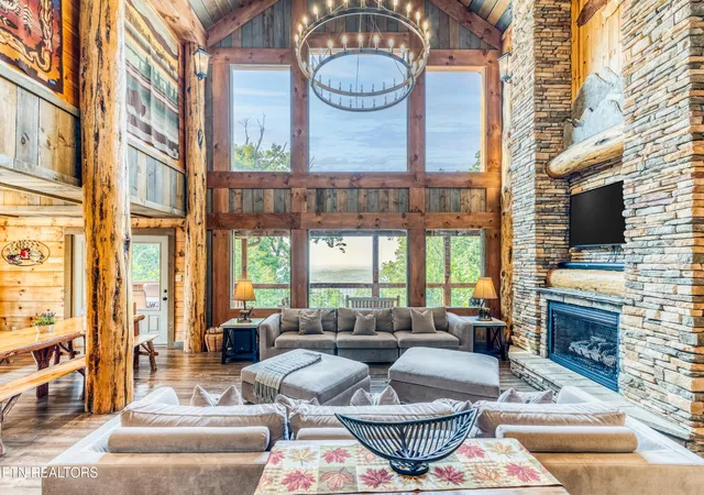 Photo 3 of Single family home for sale at 809 Pinecrest Way, Sevierville, TN 37862 | MLS# 3223719 | Listing updated on 2026-09-11
