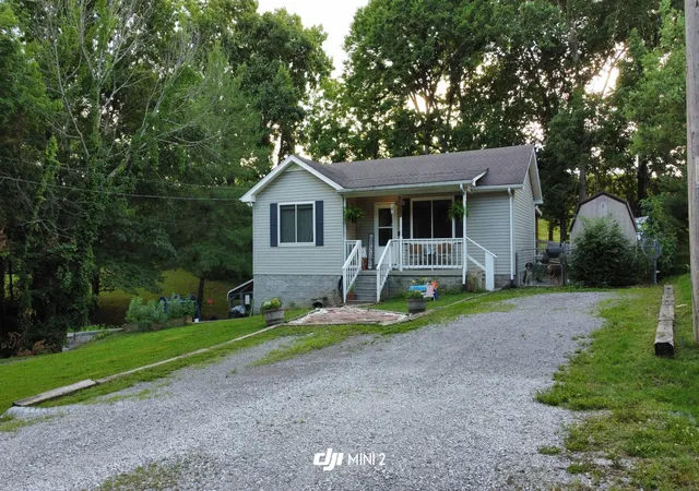 Photo 4 of Single family home for sale at 49 Roberts Ln, Lebanon, TN 37087 | MLS# 3225056 | Listing updated on 2026-09-12