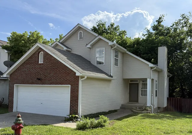 Photo 1 of Single family home for sale at 1011 Lassiter Dr, Goodlettsville, TN 37072 | MLS# 3226069 | Listing updated on 2026-09-10