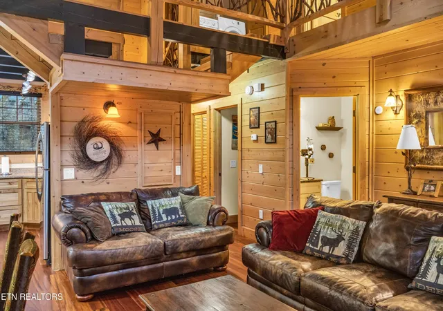 Photo 3 of Single family home for sale at 1667 Cherohala Skyway, Tellico Plains, TN 37385 | MLS# 3225337 | Listing updated on 2026-09-11