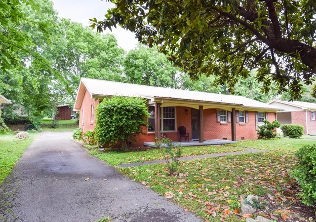 Photo 3 of Single family home for sale at 126 Glenn Ave, Gallatin, TN 37066 | MLS# 3229848 | Listing updated on 2026-09-14