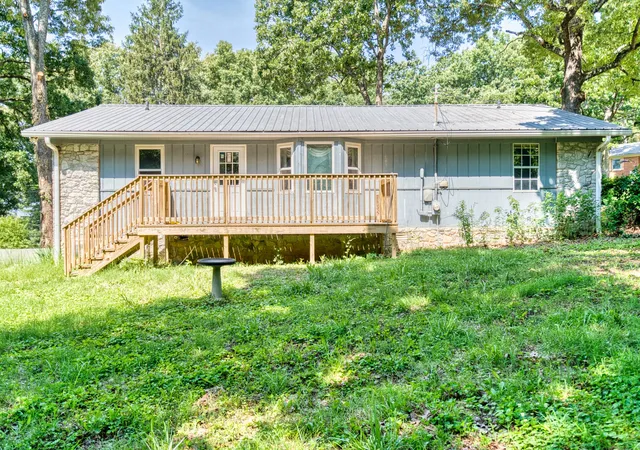 Photo 3 of Single family home for sale at 124 Cumberland Dr, Russellville, KY 42276 | MLS# 3226139 | Listing updated on 2026-09-09