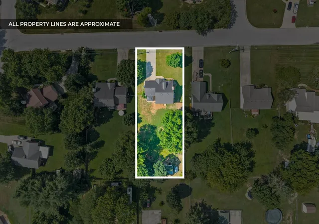 Photo 3 of Single family home for sale at 822 Crk Stone Dr, Clarksville, TN 37040 | MLS# 3260086 | Listing updated on 2026-09-15