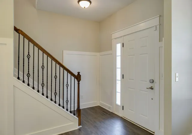 Photo 4 of Single family home for sale at 2128 Ravenscourt Dr, Thompsons Station, TN 37179 | MLS# 3262564 | Listing updated on 2026-09-22