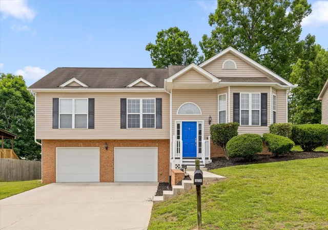 Photo 1 of Single family home for sale at 1024 Ryan Ridge Rd, Soddy Daisy, TN 37379 | MLS# 3229167 | Listing updated on 2026-09-11
