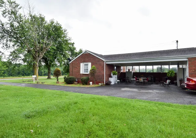 Photo 4 of Single family home for sale at 6070 Hwy 49e, Springfield, TN 37172 | MLS# 3233770 | Listing updated on 2026-09-14