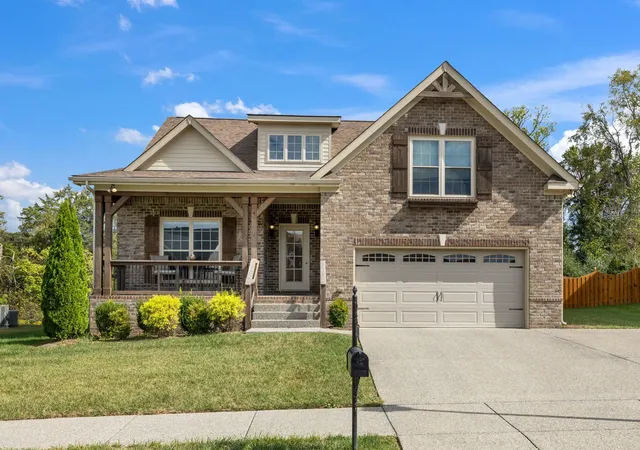 Photo 1 of Sale Pending at 6027 Spade Dr, Spring Hill, TN 37174 | MLS# 3229736 | Listing updated on 2026-09-14