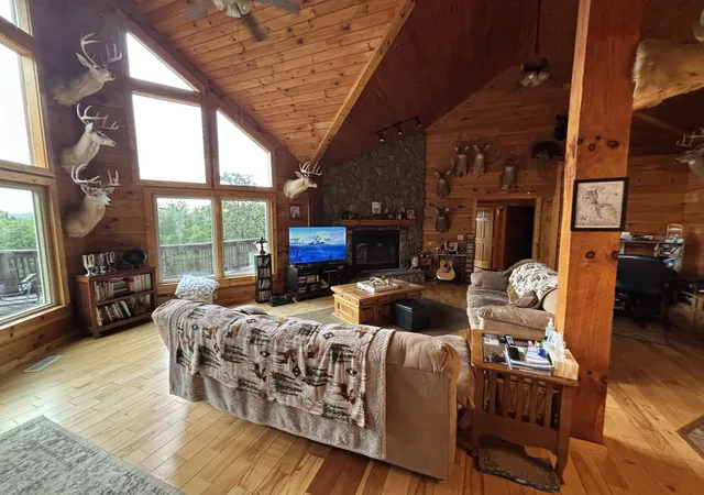 Photo 3 of Single family home for sale at 1027 Garland Holw Rd, Pegram, TN 37143 | MLS# 3230168 | Listing updated on 2026-10-06