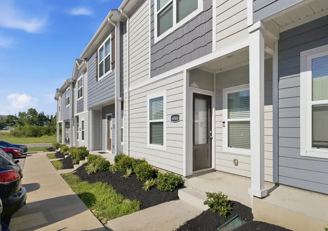 Photo 3 of Townhouse for sale at 4066 Cody Dr, La Vergne, TN 37086 | MLS# 3229935 | Listing updated on 2026-09-12