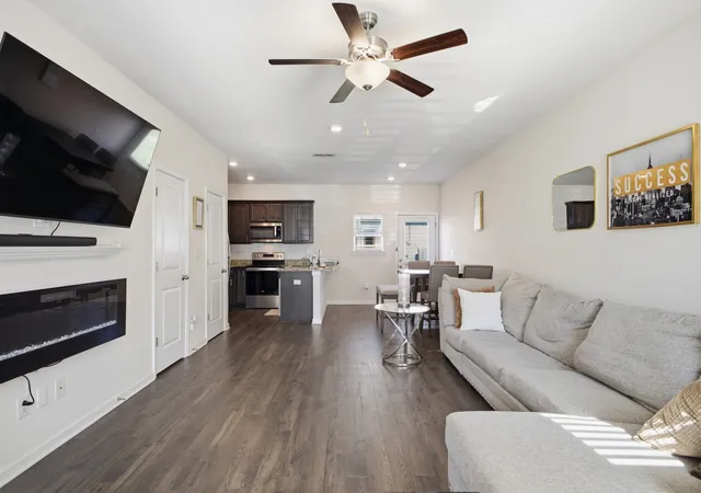 Photo 3 of Townhouse for sale at 4066 Cody Dr, La Vergne, TN 37086 | MLS# 3229935 | Listing updated on 2026-09-22