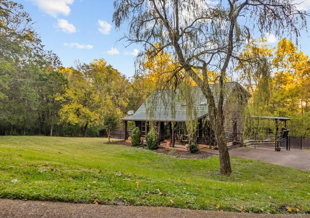 Photo 3 of Single family home for sale at 1396 Pleasant Hl Rd, Nashville, TN 37214 | MLS# 3242580 | Listing updated on 2026-09-14