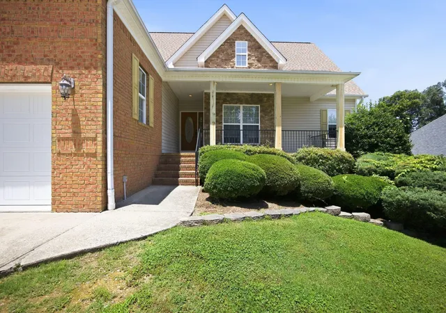 Photo 2 of Single family home for sale at 178 Kailors Cvs Cir, Ringgold, GA 30736 | MLS# 3233539 | Listing updated on 2026-09-15
