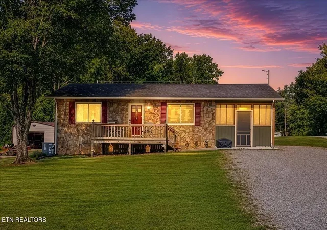 Photo 2 of Single family home for sale at 316 N Iowa Ave, Etowah, TN 37331 | MLS# 3230748 | Listing updated on 2026-09-11