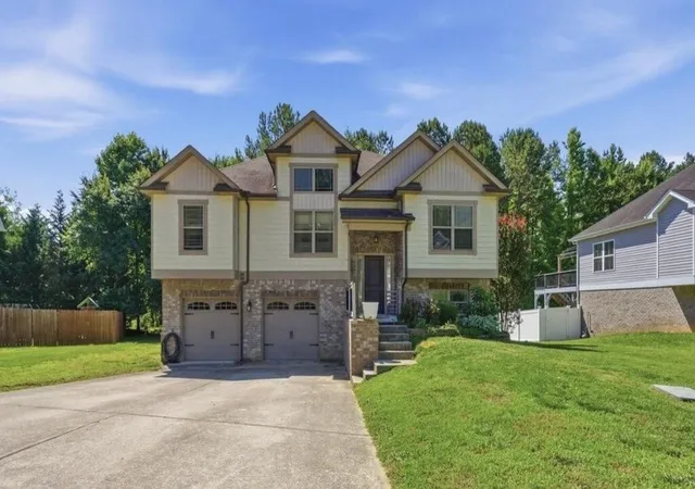 Photo 1 of Single family home for sale at 9023 Wood Dale Ln #202, Hixson, TN 37343 | MLS# 3230996 | Listing updated on 2026-09-11