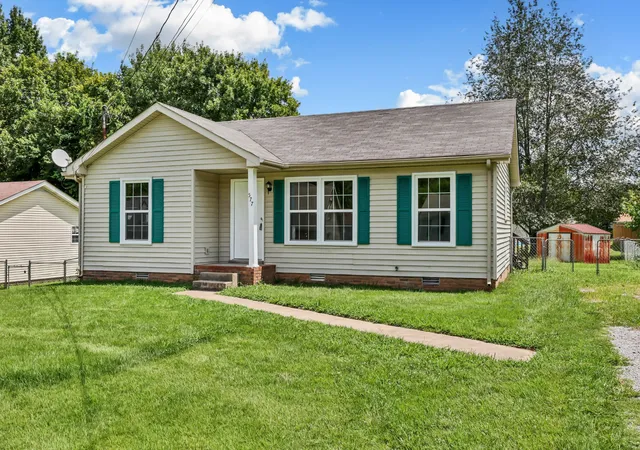 Photo 4 of Single family home for sale at 577 Kathryn Ct, Clarksville, TN 37042 | MLS# 3312564 | Listing updated on 2026-09-15