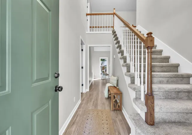 Photo 3 of Single family home for sale at 111 Vannoak Dr, Clarksville, TN 37043 | MLS# 3592557 | Listing updated on 2026-10-10