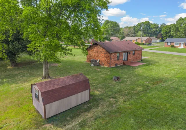 Photo 1 of Single family home for sale at 324 Welchwood Dr, Clarksville, TN 37040 | MLS# 3232183 | Listing updated on 2026-09-11