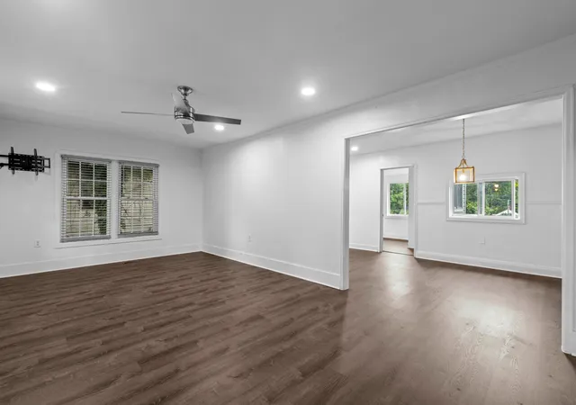 Photo 4 of Single family home for sale at 1704 Tunnel Blvd, Chattanooga, TN 37406 | MLS# 3232208 | Listing updated on 2026-09-23