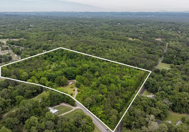 Photo 3 of Single family home for sale at 778 Mission Ridge Rd, Rossville, GA 30741 | MLS# 3232327 | Listing updated on 2026-09-11