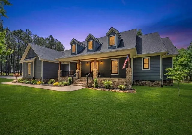 Photo 1 of Single family home for sale at 275 Wilderness Dr, Jasper, TN 37347 | MLS# 3232596 | Listing updated on 2026-09-14