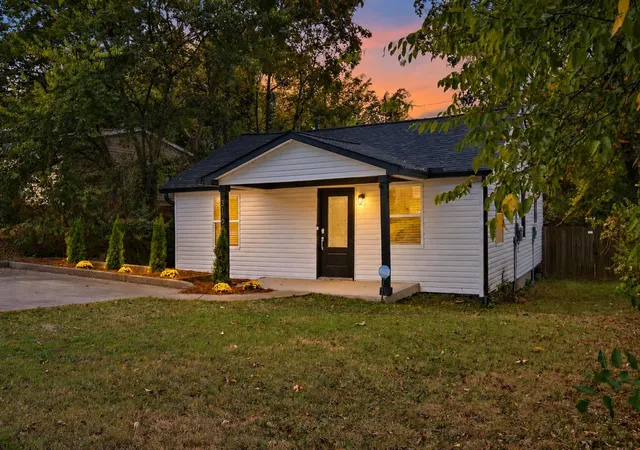 Photo 3 of Single family home for sale at 316 Edwin St, Nashville, TN 37207 | MLS# 3243448 | Listing updated on 2026-09-15