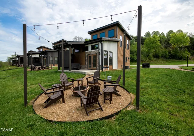 Photo 1 of Single family home for sale at 984 Goose Gap Rd #9, Sevierville, TN 37876 | MLS# 3544637 | Listing updated on 2026-10-13