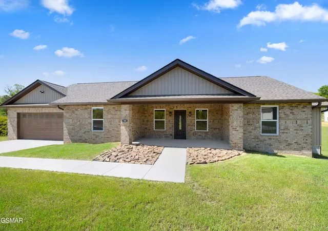 Photo 1 of Single family home for sale at 141 Neal Dr, Rutledge, TN 37861 | MLS# 3544539 | Listing updated on 2026-09-11