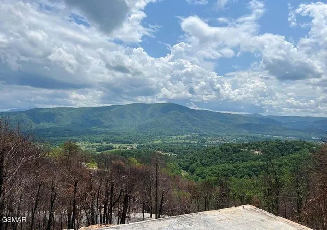 Photo 1 of Land for sale at 2518 Hatcher Mtn Rd, Sevierville, TN 37862 | MLS# 3284082 | Listing updated on 2026-09-11