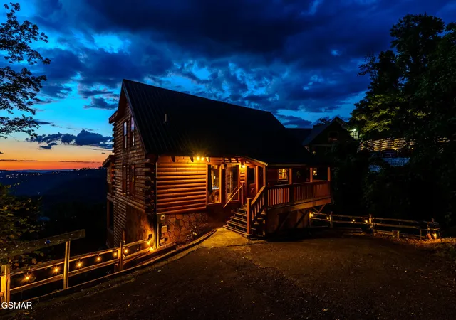 Photo 3 of Single family home for sale at 569 Forest Springs Dr, Gatlinburg, TN 37738 | MLS# 3267503 | Listing updated on 2026-10-05