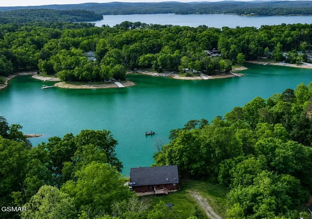 Photo 3 of Single family home for sale at 2145 Stillhouse Rd, Dandridge, TN 37725 | MLS# 3548153 | Listing updated on 2026-09-23