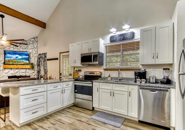 Photo 4 of Single family home for sale at 2275 Lones Branch Ln, Sevierville, TN 37876 | MLS# 3548163 | Listing updated on 2026-10-27