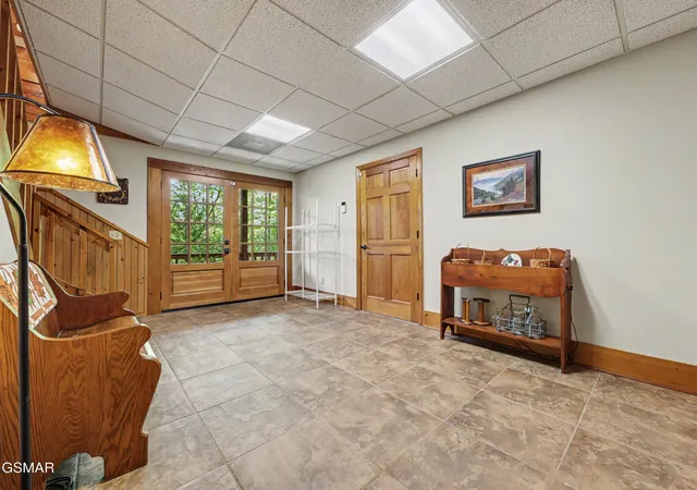 Photo 3 of Single family home for sale at 615 N Ownby Dr, Gatlinburg, TN 37738 | MLS# 3298374 | Listing updated on 2026-09-30