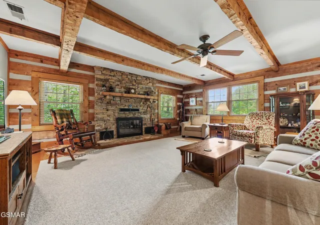 Photo 4 of Single family home for sale at 615 N Ownby Dr, Gatlinburg, TN 37738 | MLS# 3298374 | Listing updated on 2026-09-30