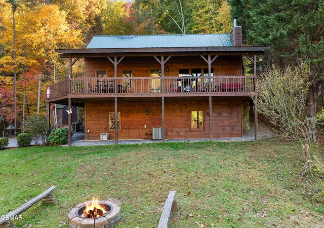 Photo 3 of Single family home for sale at 4094 Hickory Holw Way, Sevierville, TN 37862 | MLS# 3548165 | Listing updated on 2026-09-14