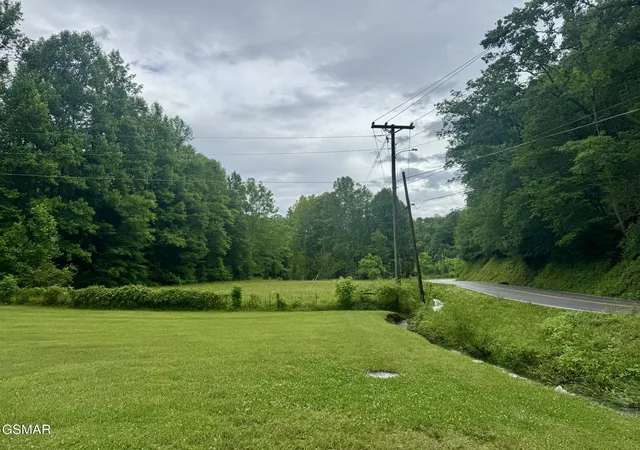 Photo 4 of Sale Pending at 0 Glades Rd, Gatlinburg, TN 37738 | MLS# 3269792 | Listing updated on 2026-09-25
