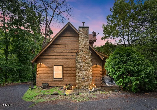 Photo 1 of Single family home for sale at 229 Cherokee Path Way, Sevierville, TN 37876 | MLS# 3304413 | Listing updated on 2026-09-11