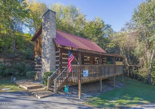 Photo 1 of Single family home for sale at 428 Hideaway Ridge Circle, Sevierville, TN 37862 | MLS# 3525886 | Listing updated on 2026-09-11