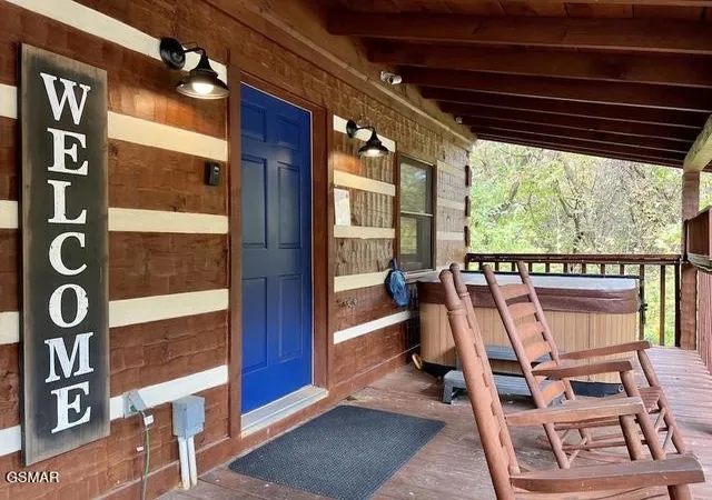 Photo 2 of Single family home for sale at 428 Hideaway Ridge Circle, Sevierville, TN 37862 | MLS# 3525886 | Listing updated on 2026-09-11