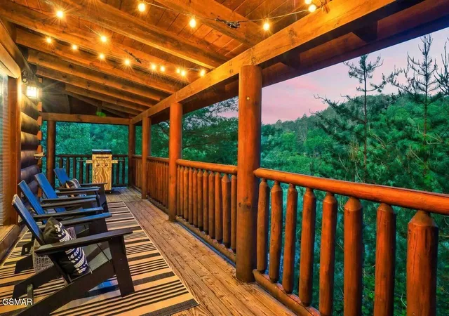 Photo 3 of Single family home for sale at 2016 Bear Hvn Way, Sevierville, TN 37876 | MLS# 3304439 | Listing updated on 2026-10-13
