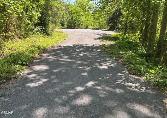 Photo 1 of Land for sale at 746 Ski Mountain Rd, Gatlinburg, TN 37738 | MLS# 3548185 | Listing updated on 2026-09-14