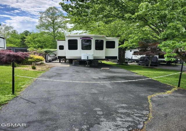 Photo 3 of Land for sale at 4229 E Pkwy, Gatlinburg, TN 37738 | MLS# 3513036 | Listing updated on 2026-09-11