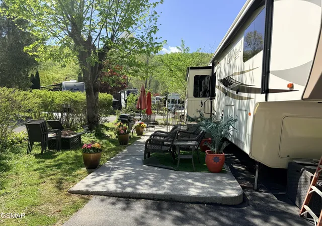 Photo 4 of Land for sale at 4229 E Pkwy, Gatlinburg, TN 37738 | MLS# 3513055 | Listing updated on 2026-09-11