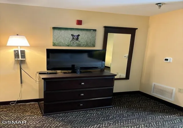 Photo 3 of Condo for sale at 225 Collier Dr #1421, Sevierville, TN 37862 | MLS# 3265795 | Listing updated on 2026-09-11