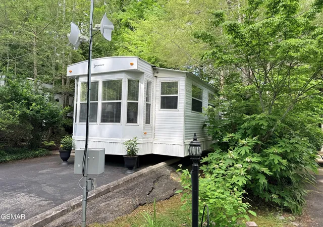 Photo 3 of Land for sale at 4229 E Pkwy, Gatlinburg, TN 37738 | MLS# 3513034 | Listing updated on 2026-09-11