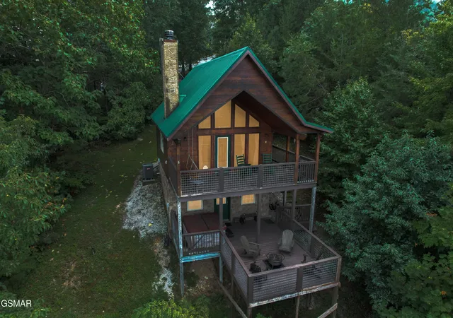 Photo 2 of Single family home for sale at 3813 Glenview Way, Sevierville, TN 37862 | MLS# 3304400 | Listing updated on 2026-09-11