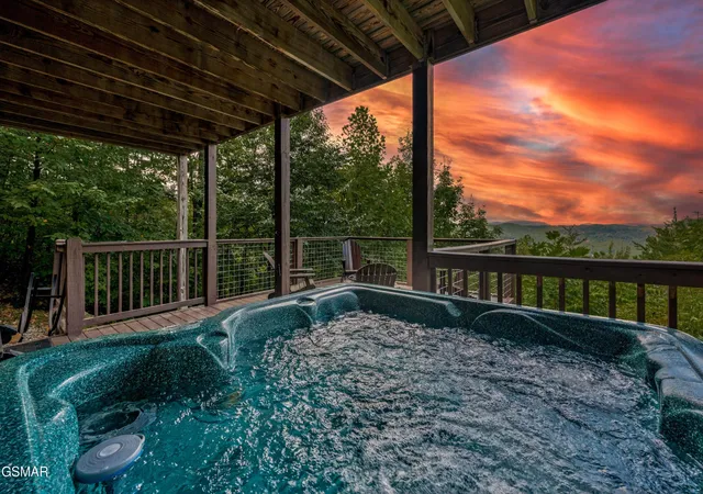 Photo 3 of Single family home for sale at 3813 Glenview Way, Sevierville, TN 37862 | MLS# 3304400 | Listing updated on 2026-09-11