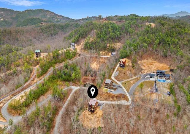 Photo 3 of Single family home for sale at 4116 Elk Ridge Way, Sevierville, TN 37862 | MLS# 3298343 | Listing updated on 2026-09-29