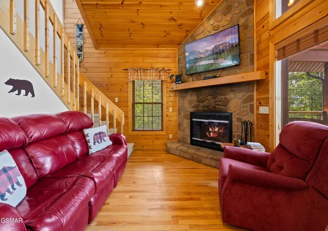 Photo 3 of Single family home for sale at 1876 Natures Ln, Sevierville, TN 37862 | MLS# 3304398 | Listing updated on 2026-09-11