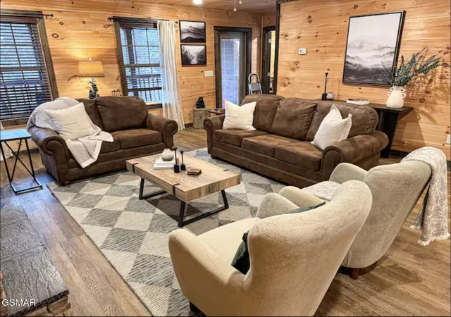 Photo 2 of Single family home for sale at 2117 Blf Ridge Rd, Sevierville, TN 37876 | MLS# 3548201 | Listing updated on 2026-09-23